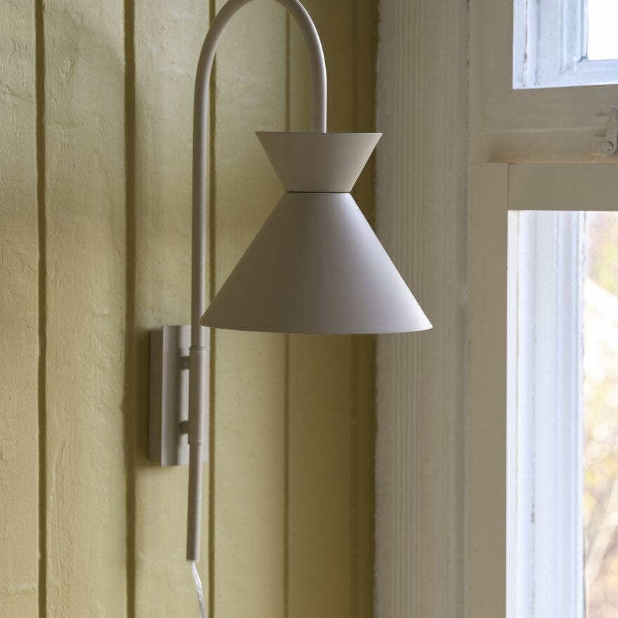 Aneta Lighting CONI Vegglampe H54 cm i Beige/natur