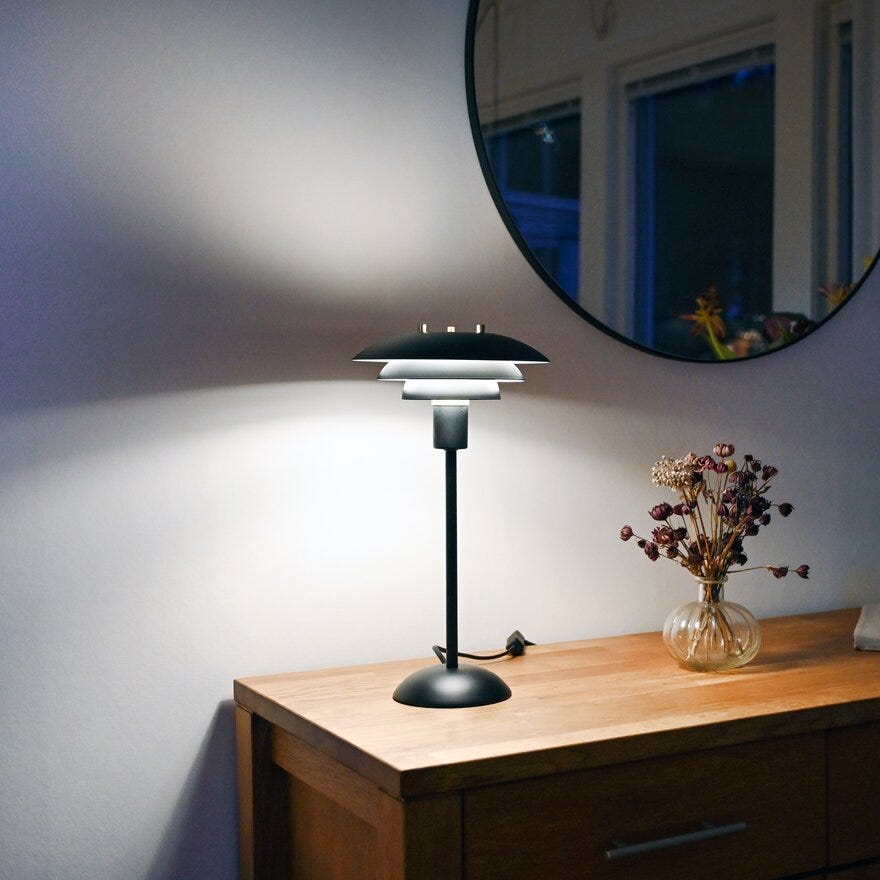 Aneta Lighting VALENCIA Bordlampe H37 cm i Svart