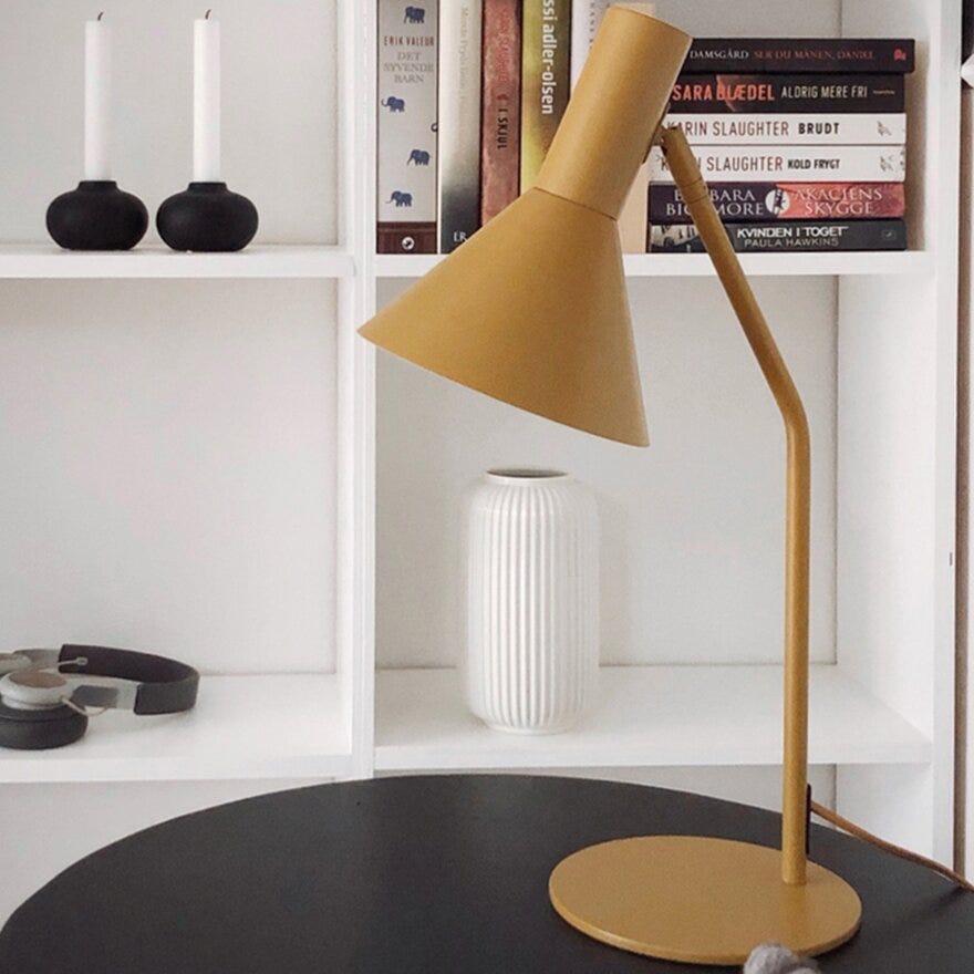 Frandsen LYSS Bordlampe H50 cm i Gul