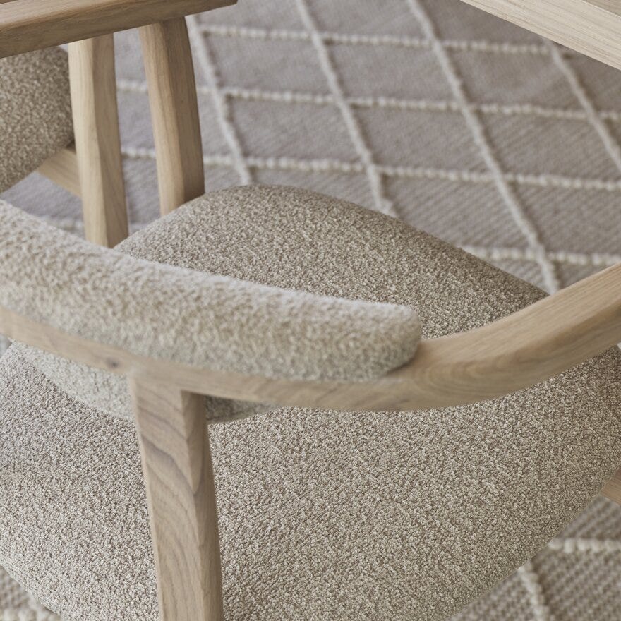 GITTE Spisestol med armlene i Beige/natur