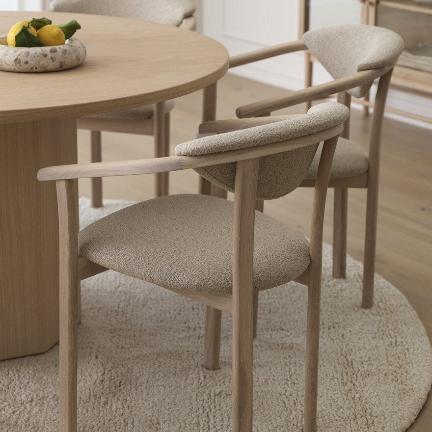 GITTE Spisestol med armlene i Beige/natur