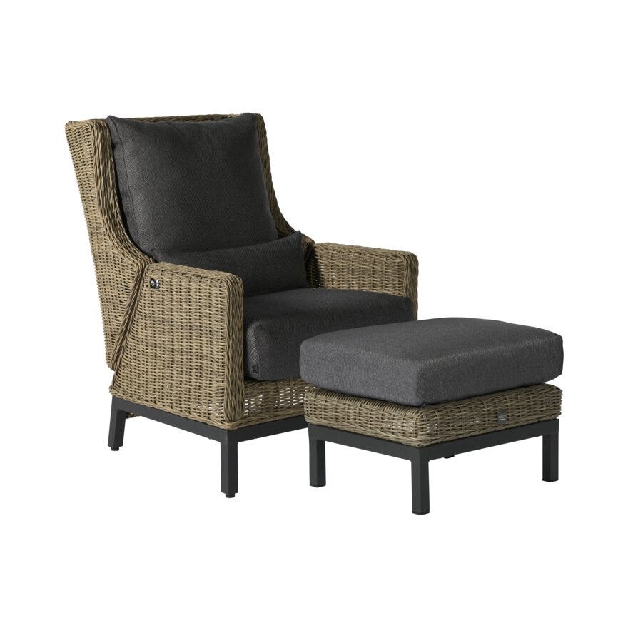 Signature Collection By Halvor Bakke GARDEN Loungestol i Beige/natur designet av Halvor Bakke