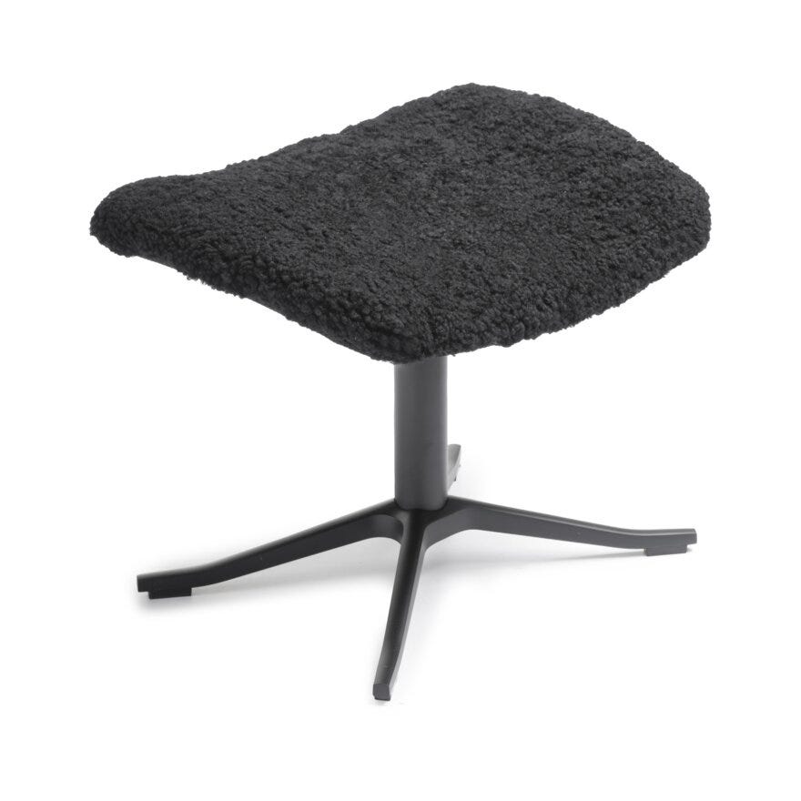 Conform BRAVO Fotskammel i Svart designet av Jan Ekström
