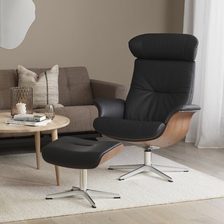 Conform TIMEOUT Hvilestol i Svart designet av Jahn Aamodt