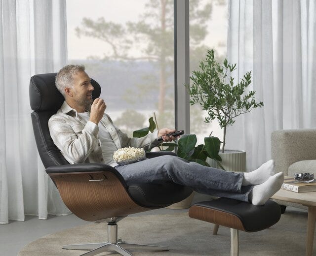 Conform TIMEOUT Hvilestol i Svart designet av Jahn Aamodt