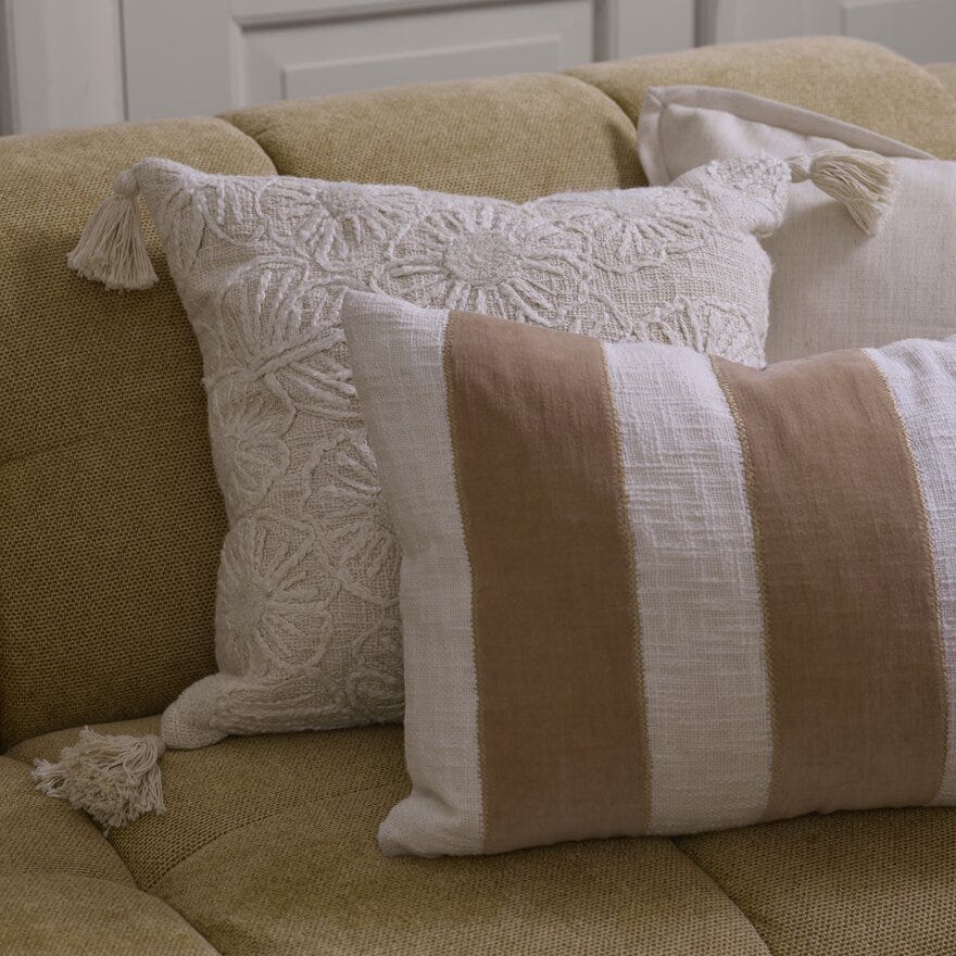 Holmen AMALA Pynteputetrekk 40x60 cm i Beige/natur