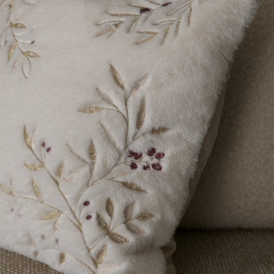 Holmen VIOLA Pynteputetrekk 45x45 cm i Beige/natur