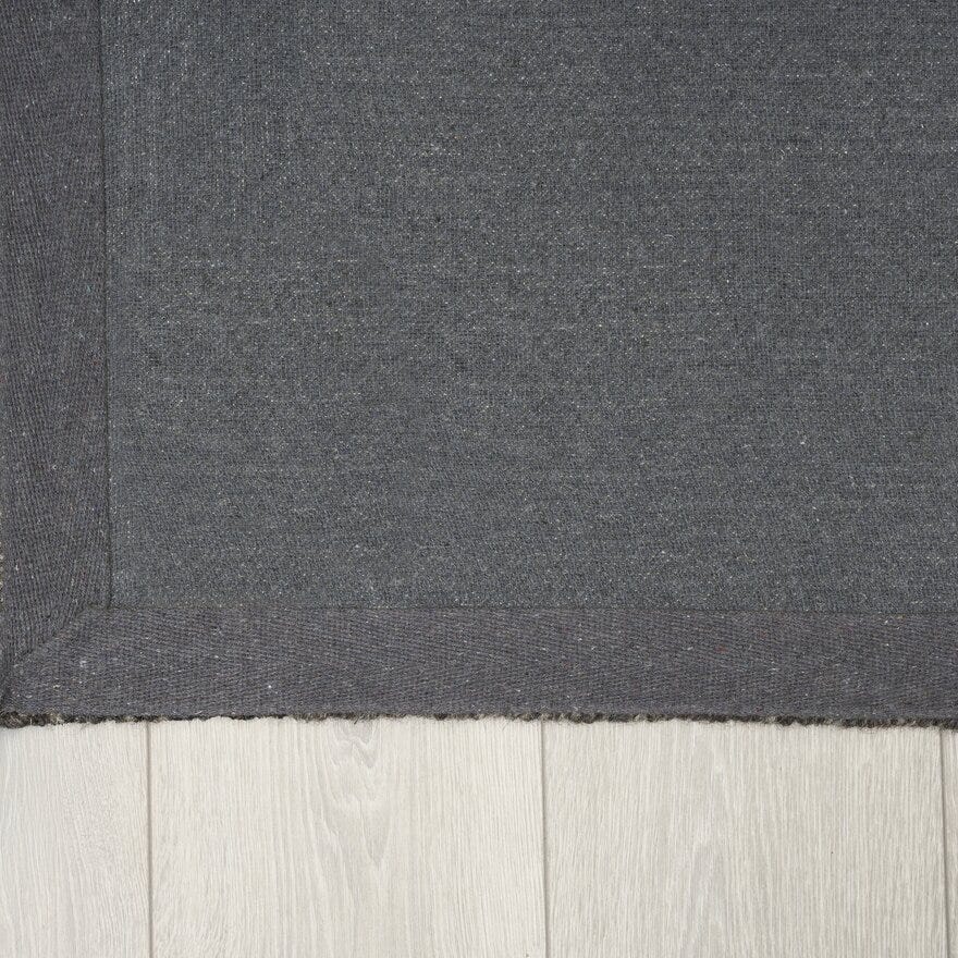 Halvor Bakke KLEBER Dørmatte 60x90 cm i Grå designet av Halvor Bakke