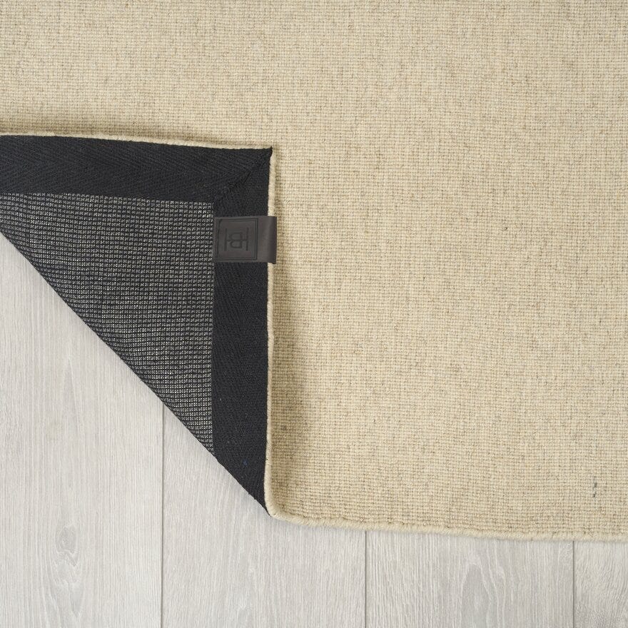 Halvor Bakke SVAL Teppe 160x230 cm i Beige/natur designet av Halvor Bakke