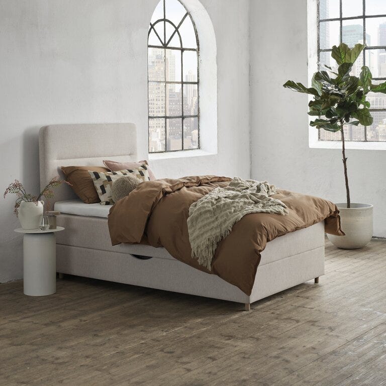 Zen TOKYO Seng med oppbevaring 90x200 cm i Beige/natur