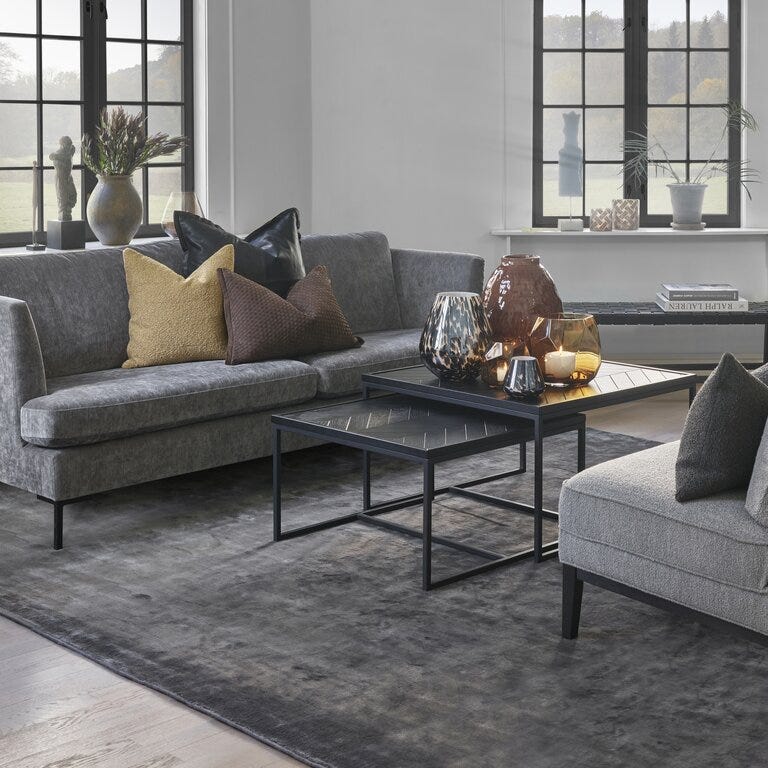 Signature Collection By Halvor Bakke SIGNATURE 810 3 seter i Svart designet av Halvor Bakke