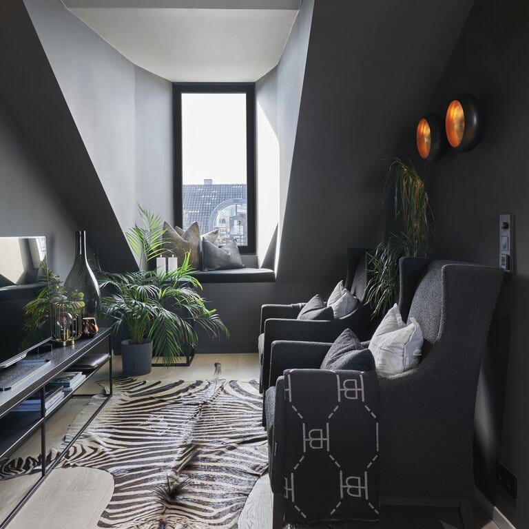 Signature Collection By Halvor Bakke SIGNATURE 930 Stol i Svart designet av Halvor Bakke