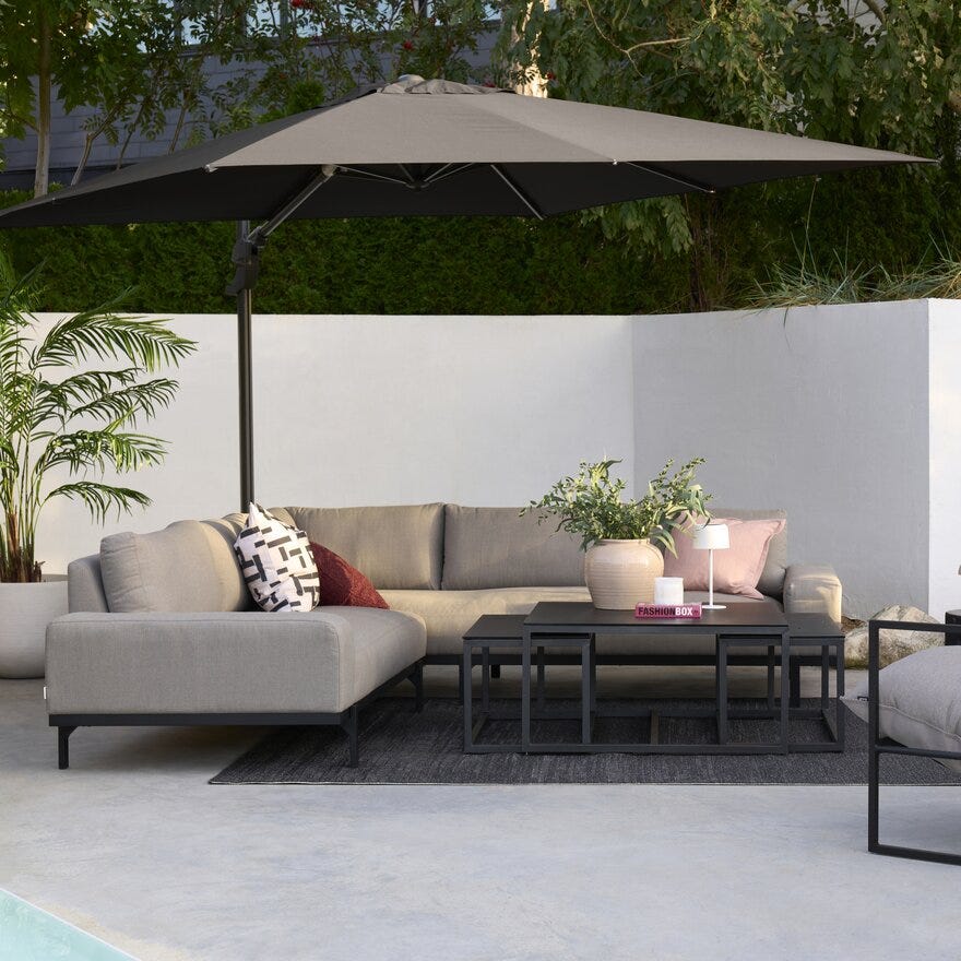 Divano Lounge CORAL Loungestol i Brun designet av Olaf Frelink