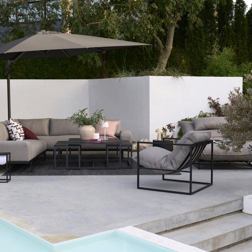 Divano Lounge CORAL Solseng 115x196 cm i Brun designet av Olaf Frelink