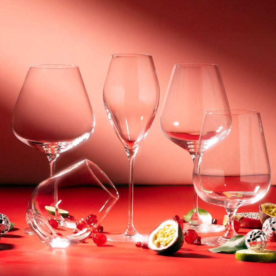 Magnor FRYD Hvitvinsglass 48CL cm i Klar designet av Teresa Bergerud
