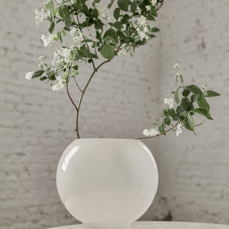 Magnor GALAXIE GIANT Vase H35 cm i Beige/natur designet av Storm Pedersen