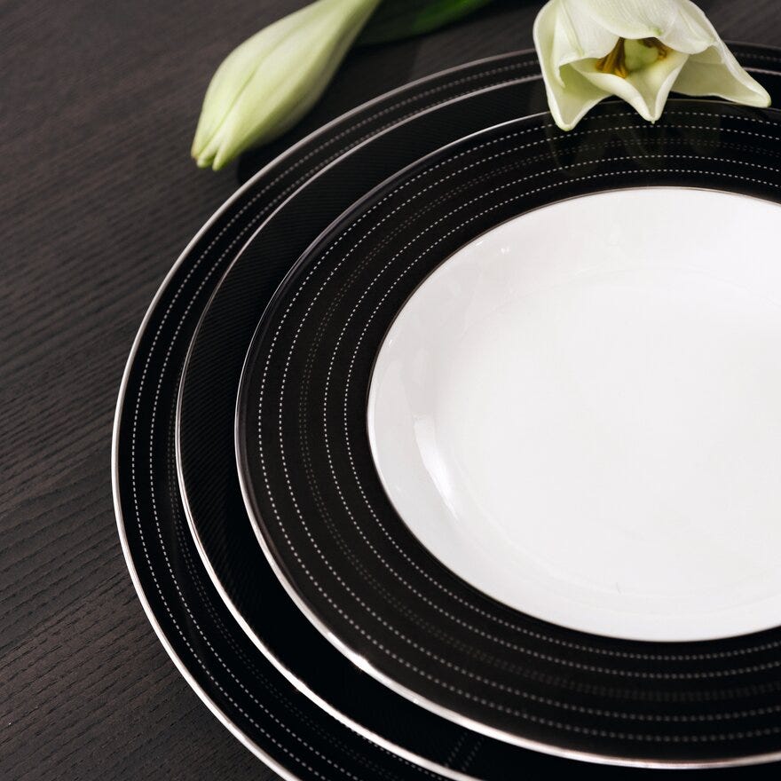 Magnor LERK Gourmettallerken Ø32 cm i Hvit designet av Halvor Bakke