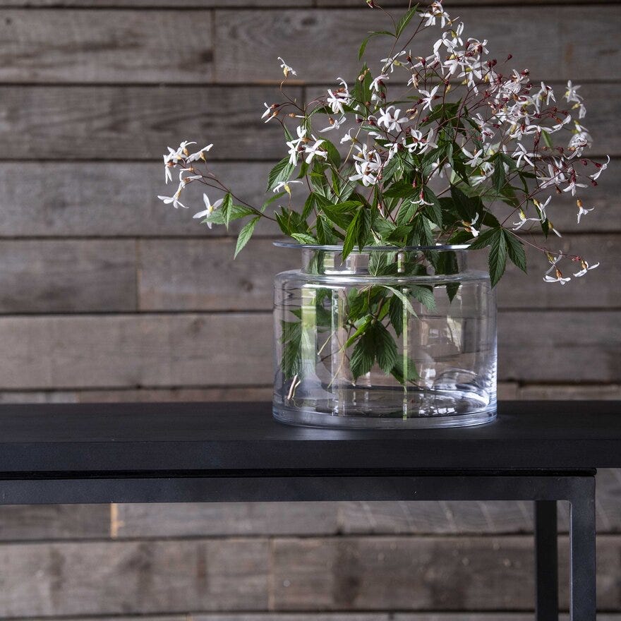 Magnor OLD FARM COLLECTION Vase H20 cm i Klar designet av Halvor Bakke