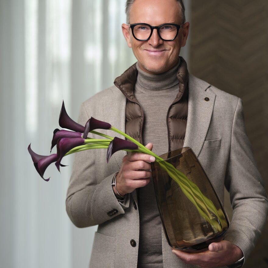 Magnor OPTIQUE Vase H27 cm i Brun designet av Halvor Bakke