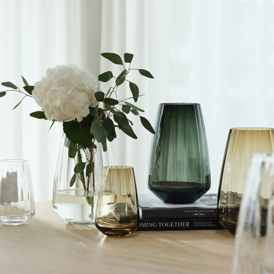 Magnor OPTIQUE Vase H27 cm i Brun designet av Halvor Bakke