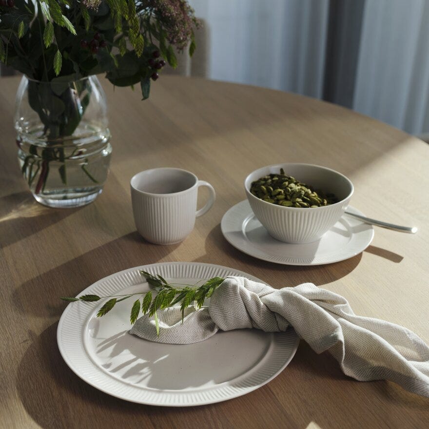 Magnor RAVN Asjett Ø21.5 cm i Beige/natur designet av Halvor Bakke