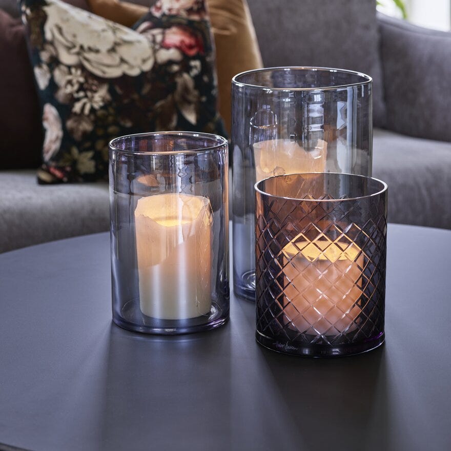 Magnor SKYLINE LUX Vase H30 cm i Svart designet av Halvor Bakke