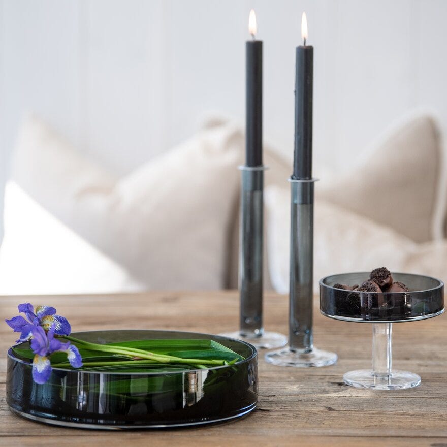 Magnor SKYLINE Lysestake H22 cm i Grå designet av Halvor Bakke