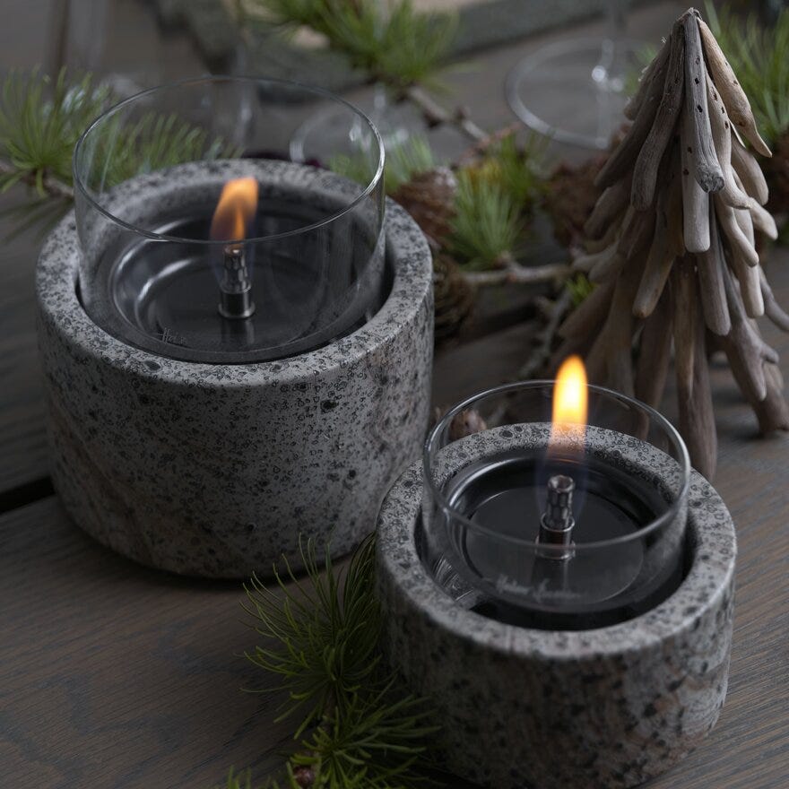 TenderFlame SLATE BY HALVOR BAKKE Bordlykt Ø10.8 cm i Grå designet av Halvor Bakke