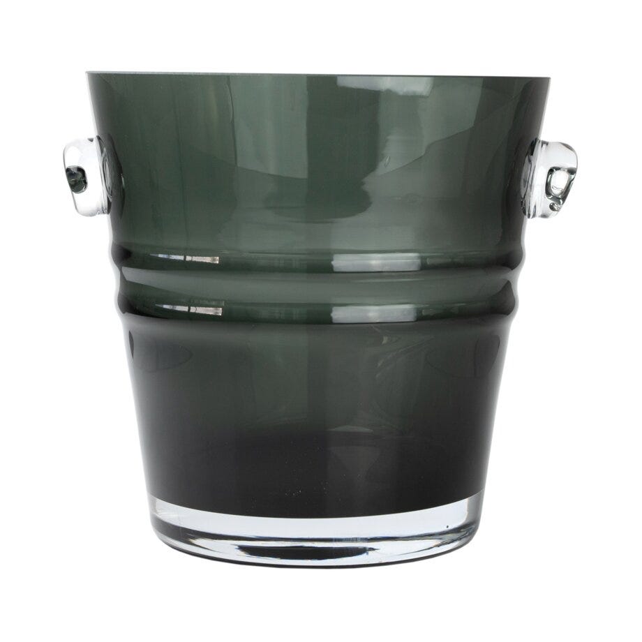 Magnor The Bucket