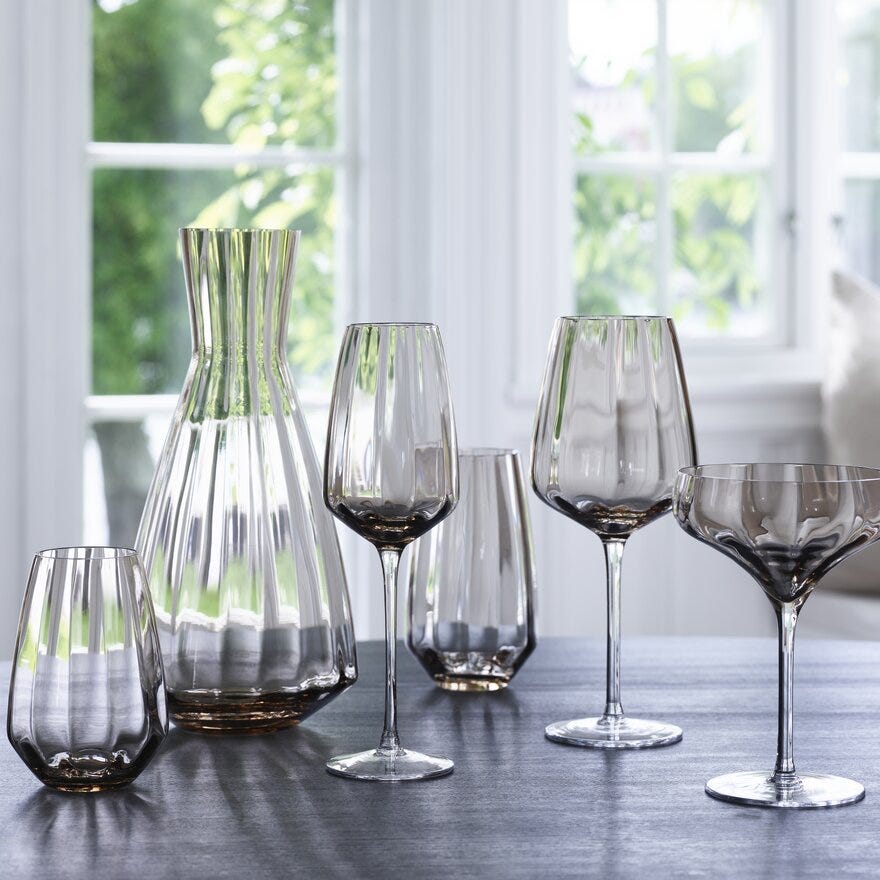 Magnor XO Vinglass Ø9.8 cm i Brun designet av Halvor Bakke