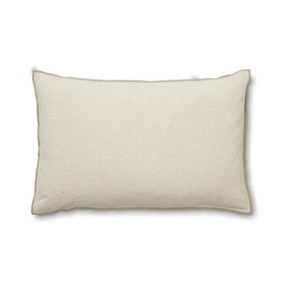 Jakobsdals ESSENCE Pynteputetrekk 40x60 cm i Hvit designet av Storm Pedersen