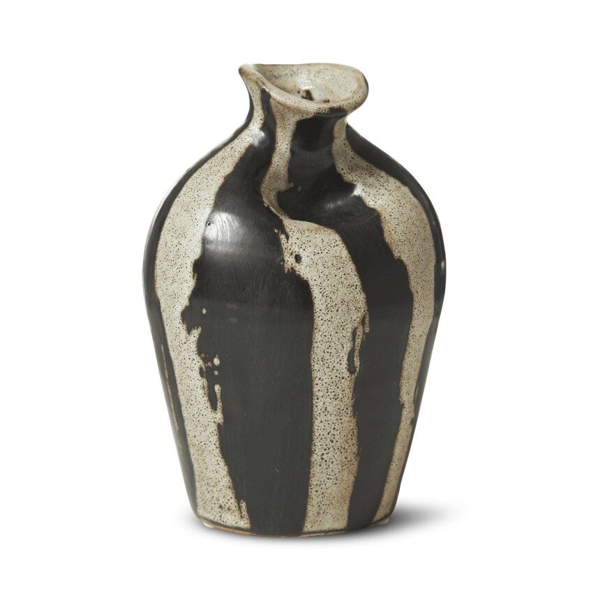 Jakobsdals TULIP Vase H17 cm i Brun designet av Storm Pedersen