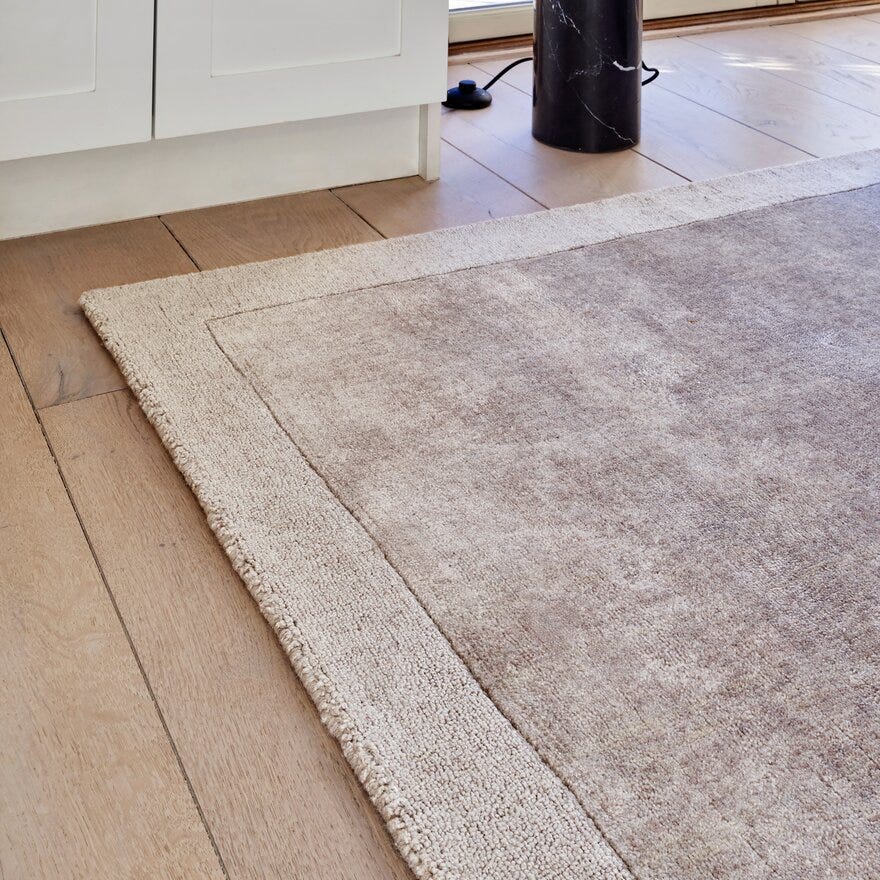 Tone Kroken AUSTIN Teppe 200x290 cm i Beige/natur designet av Tone Kroken