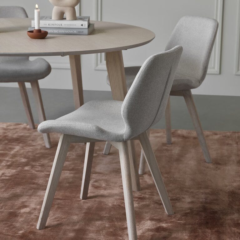 EMIL Spisestol i Beige/natur