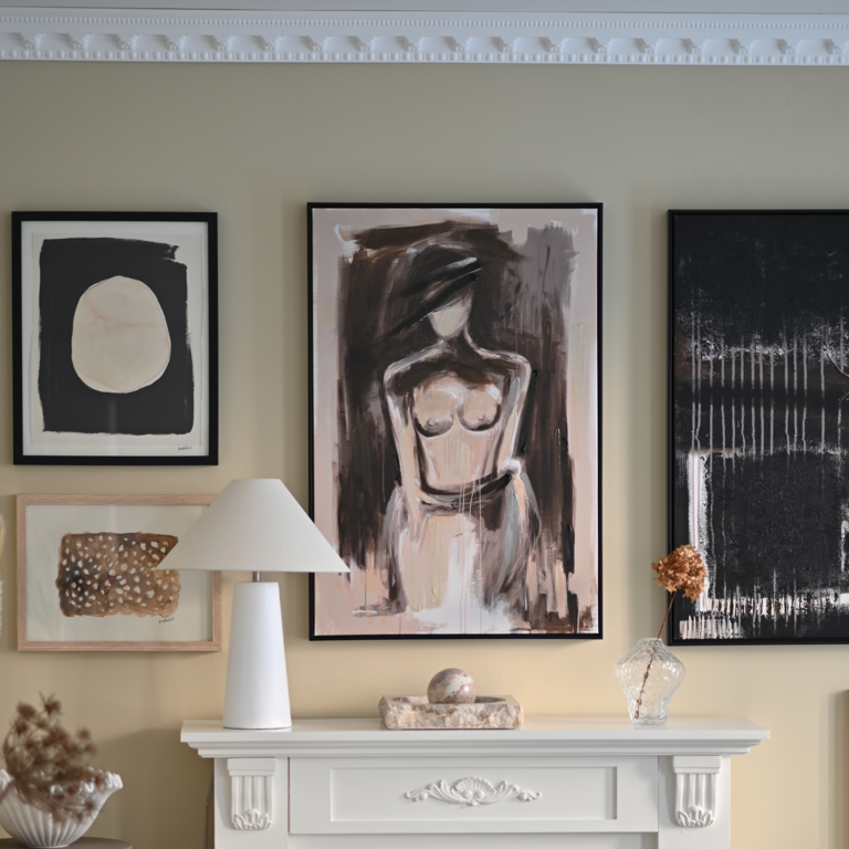 Maren Baxter MADAME Kunsttrykk 60x90 cm i Brun designet av Maren Baxter