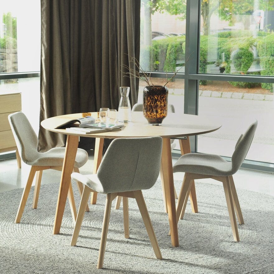 SAGENE Rundt spisebord Ø130 cm i Beige/natur