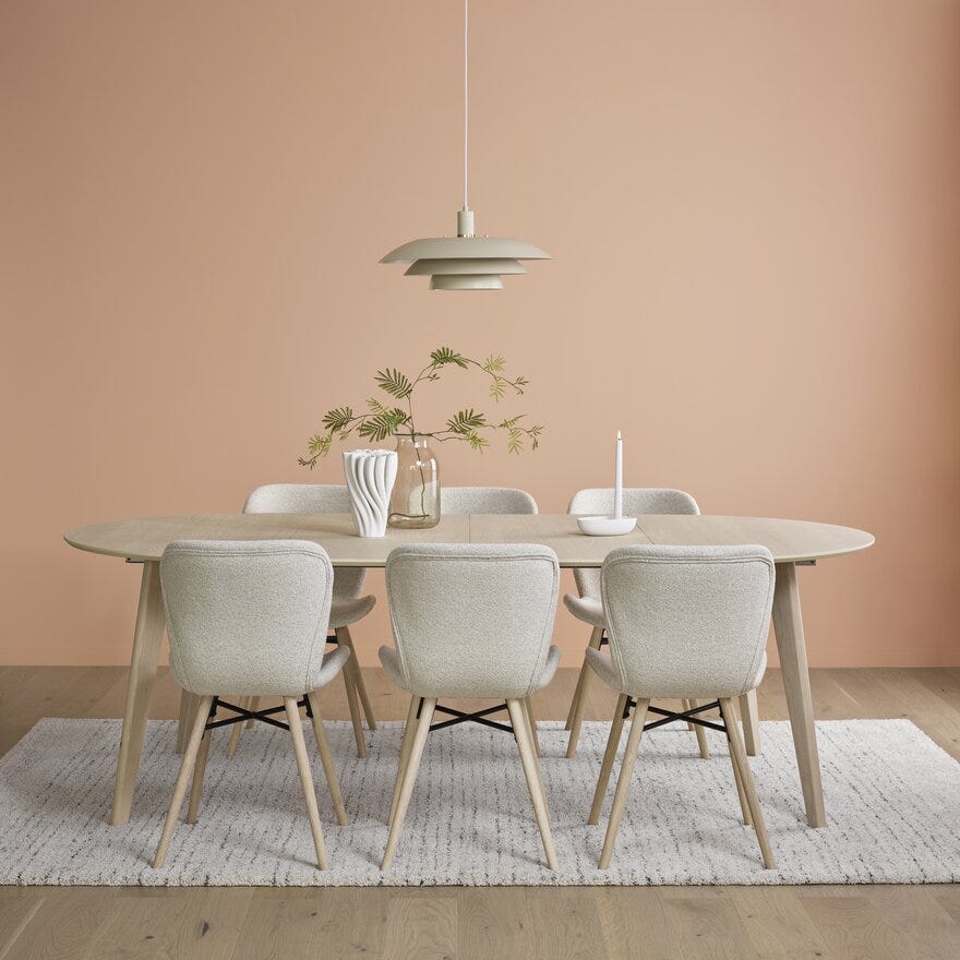 SAGENE Rundt spisebord Ø130 cm i Beige/natur