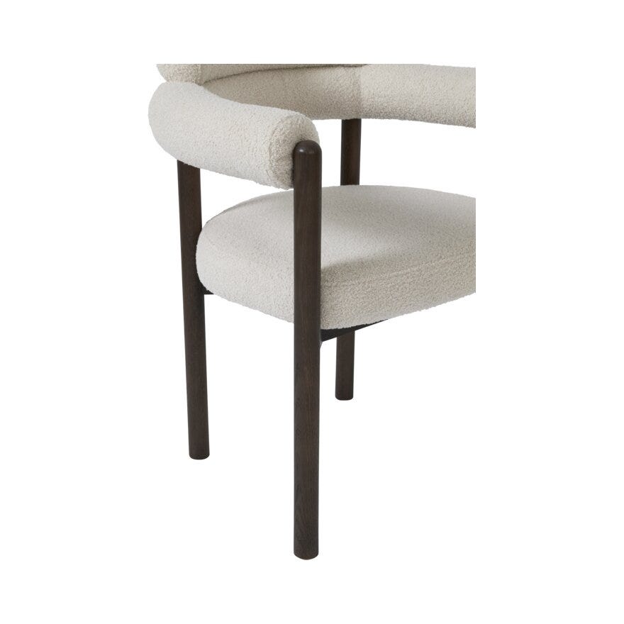 Storm Storm BARDO Spisestol med armlene i Beige/natur designet av Storm Pedersen