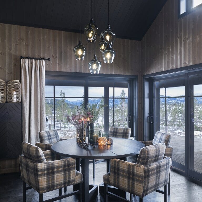 Signature Collection By Halvor Bakke SIGNATURE 1550 Spisestol i Gul designet av Halvor Bakke