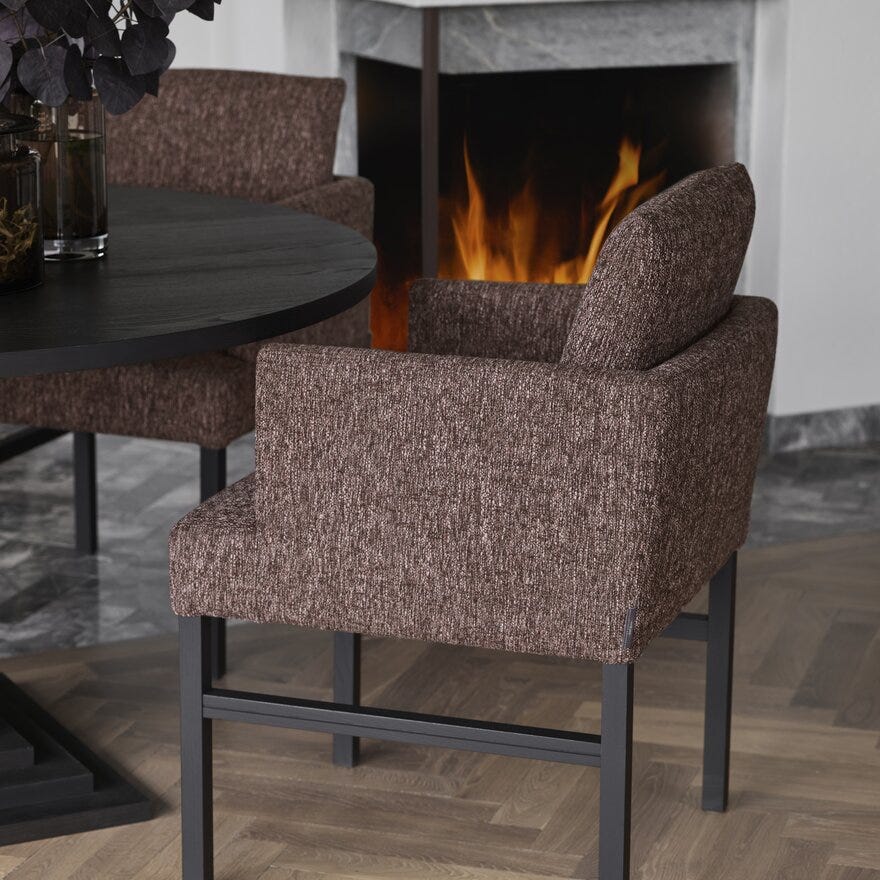 Signature Collection By Halvor Bakke SIGNATURE 1550 Spisestol med armlene i Lilla designet av Halvor Bakke