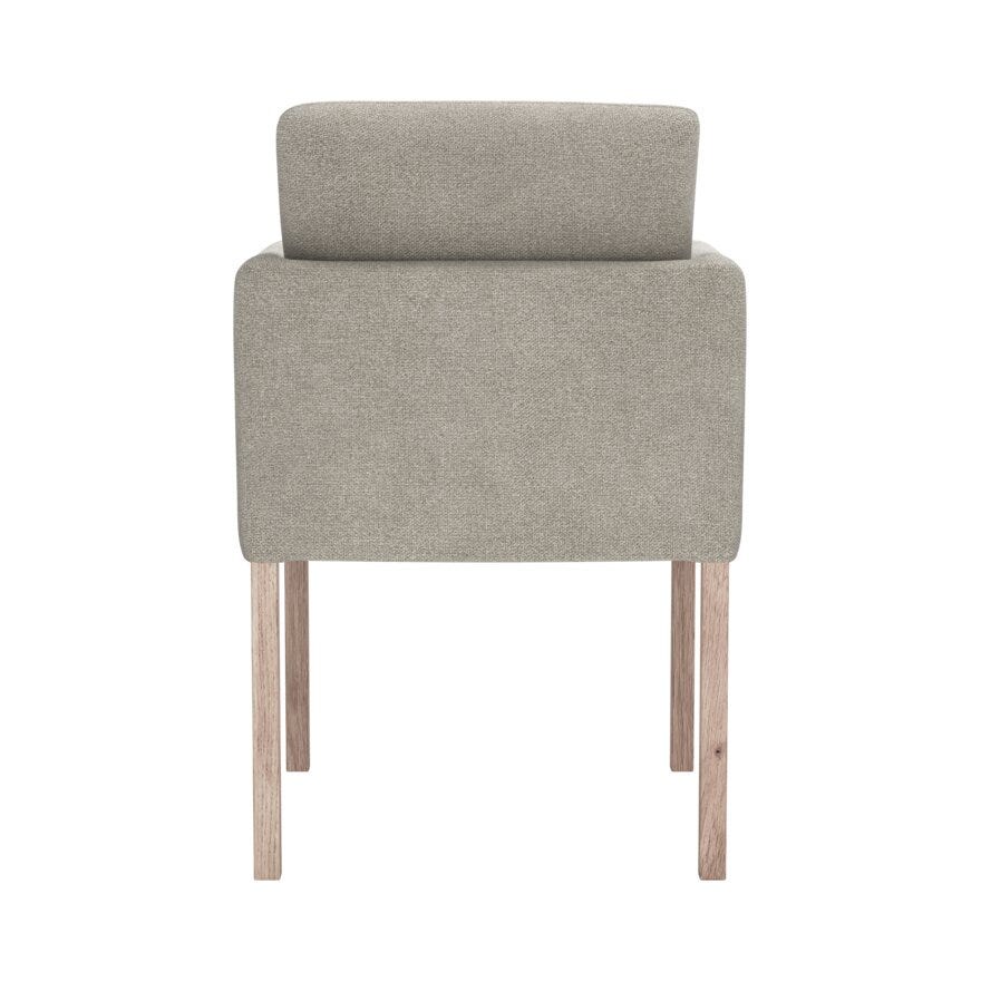 Signature Collection By Halvor Bakke SIGNATURE 1570 Spisestol med armlene i Beige/natur designet av Halvor Bakke