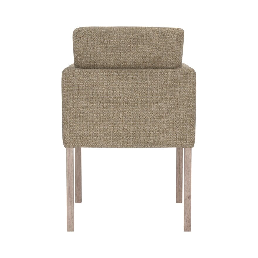 Signature Collection By Halvor Bakke SIGNATURE 1570 Spisestol med armlene i Beige/natur designet av Halvor Bakke