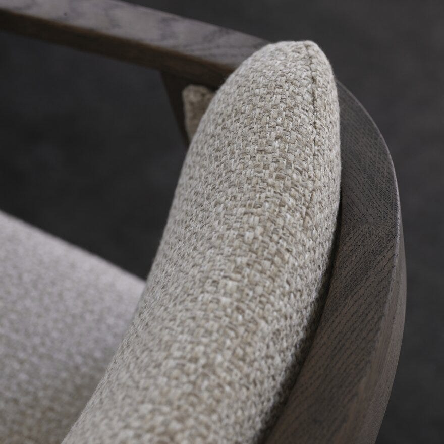 Signature Collection By Halvor Bakke SIGNATURE 1700 Spisestol med armlene i Beige/natur designet av Halvor Bakke