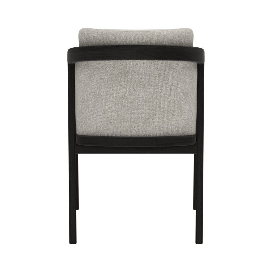Signature Collection By Halvor Bakke SIGNATURE 1700 Spisestol med armlene i Beige/natur designet av Halvor Bakke