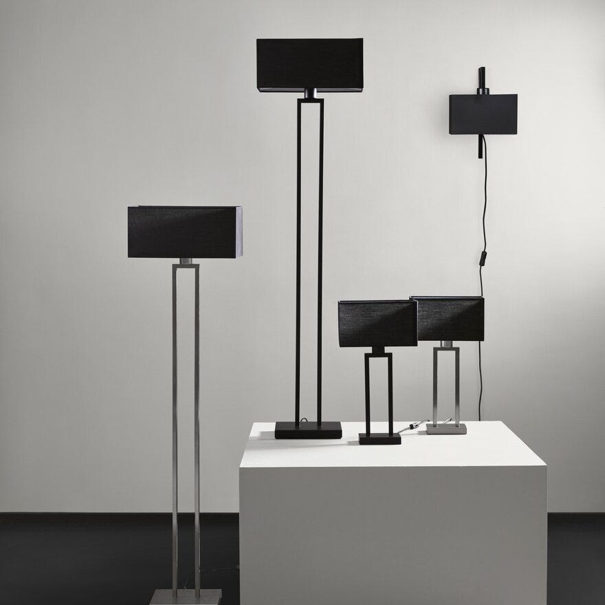 ADLER Gulvlampe H147 cm i Svart