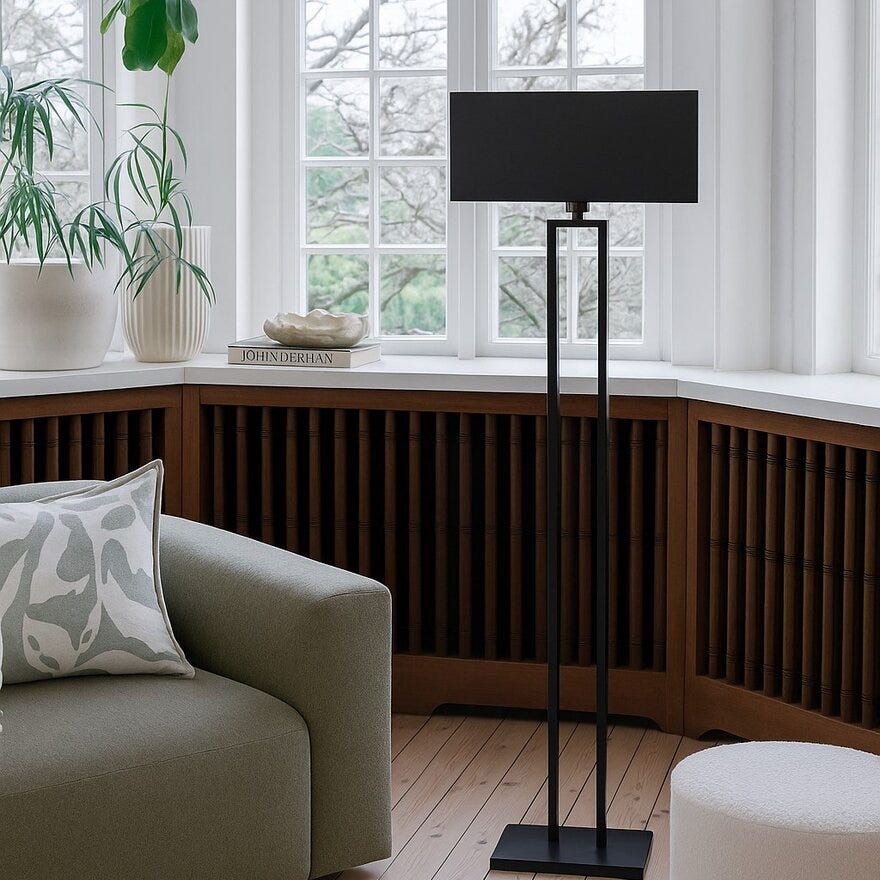 ADLER Gulvlampe H147 cm i Svart