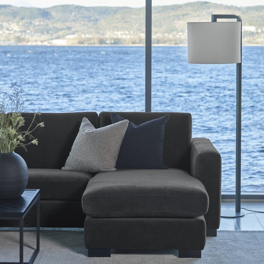 AVERY Gulvlampe H155 cm i Svart