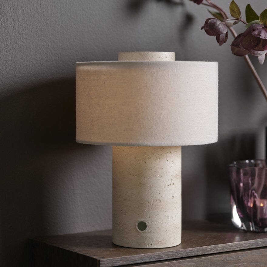 Sindig BARESI Bordlampe oppladbar Ø15 cm i Beige/natur