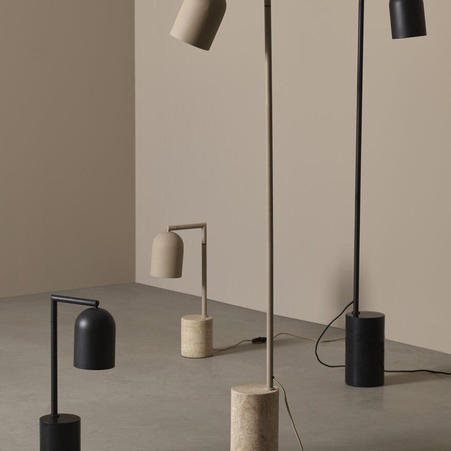 Sindig ERVI Bordlampe H51 cm i Svart