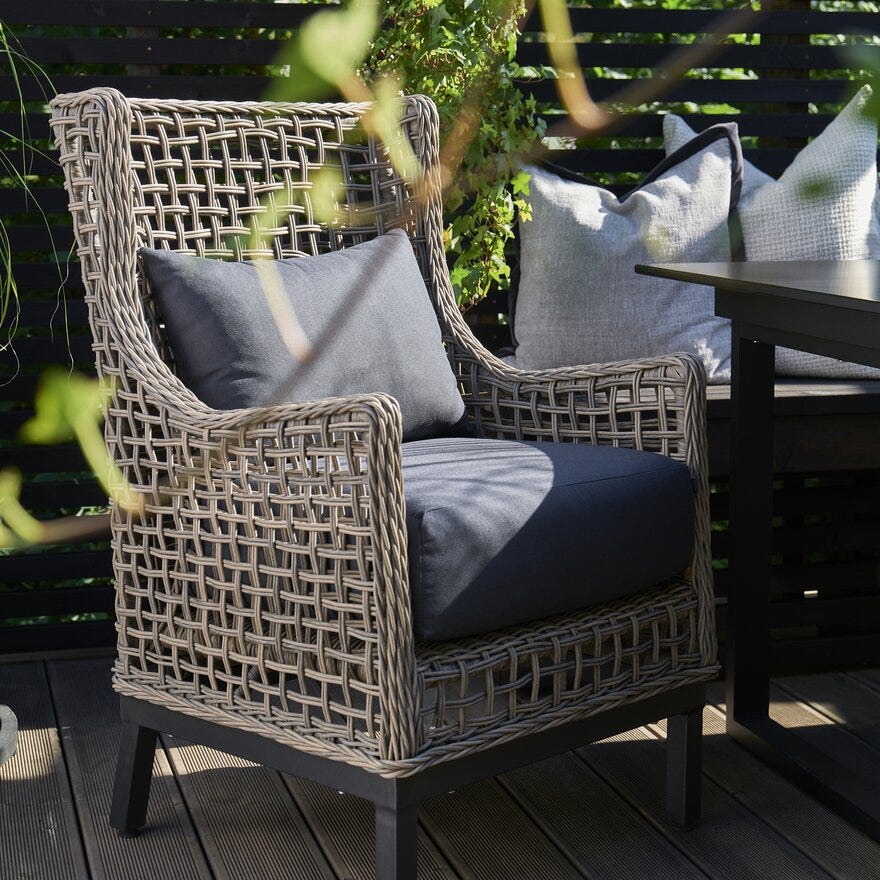 Signature Collection By Halvor Bakke GARDEN Spisestol med armlene i Beige/natur